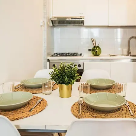公寓 Urban Charm In The Center With Wifi, Air Conditioning